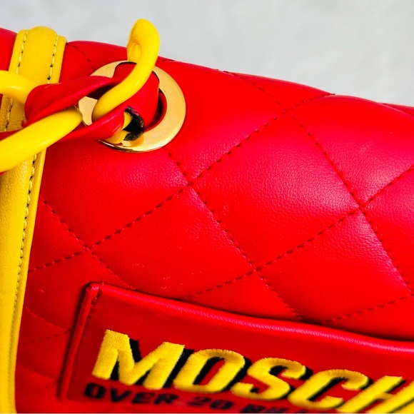 Moschino: McDonald’s Limited Edition Collection Crossbody Bag (ASO Miley Cyrus) - Picture 10 of 16